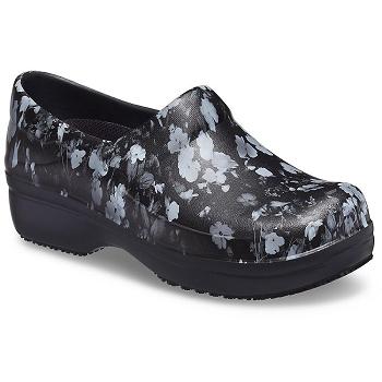 Crocs Neria Pro II Graphic Clog Cierne - Damske Dreváky